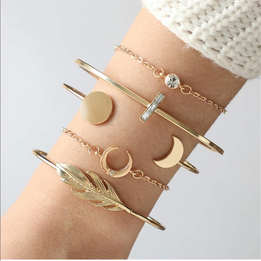 Gold tone bracelet bundle